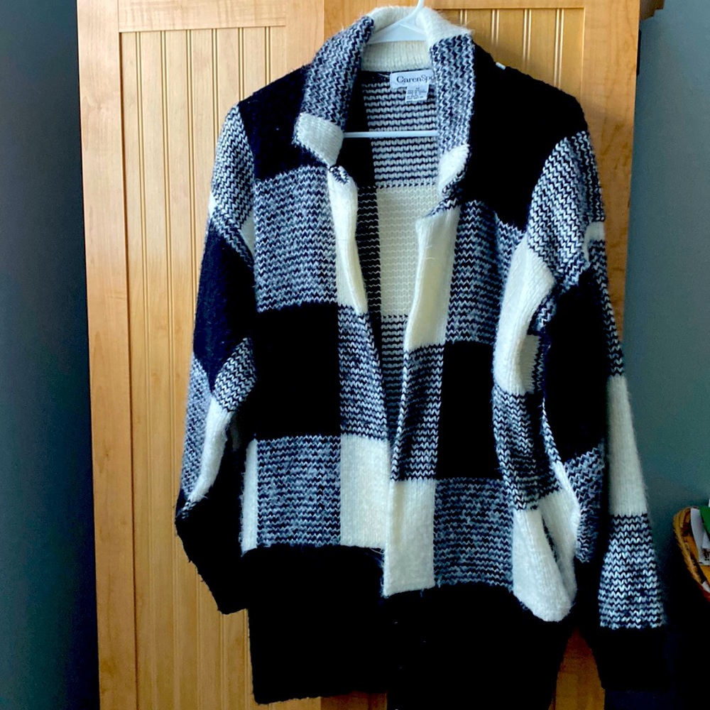Buffalo plaid sweater jacket women’s size M
